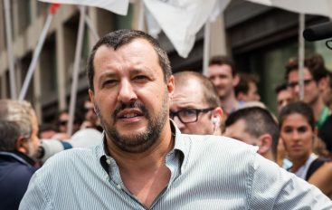 Violenza negli stadi, Salvini: “L’obiettivo è sradicarla con ogni mezzo”